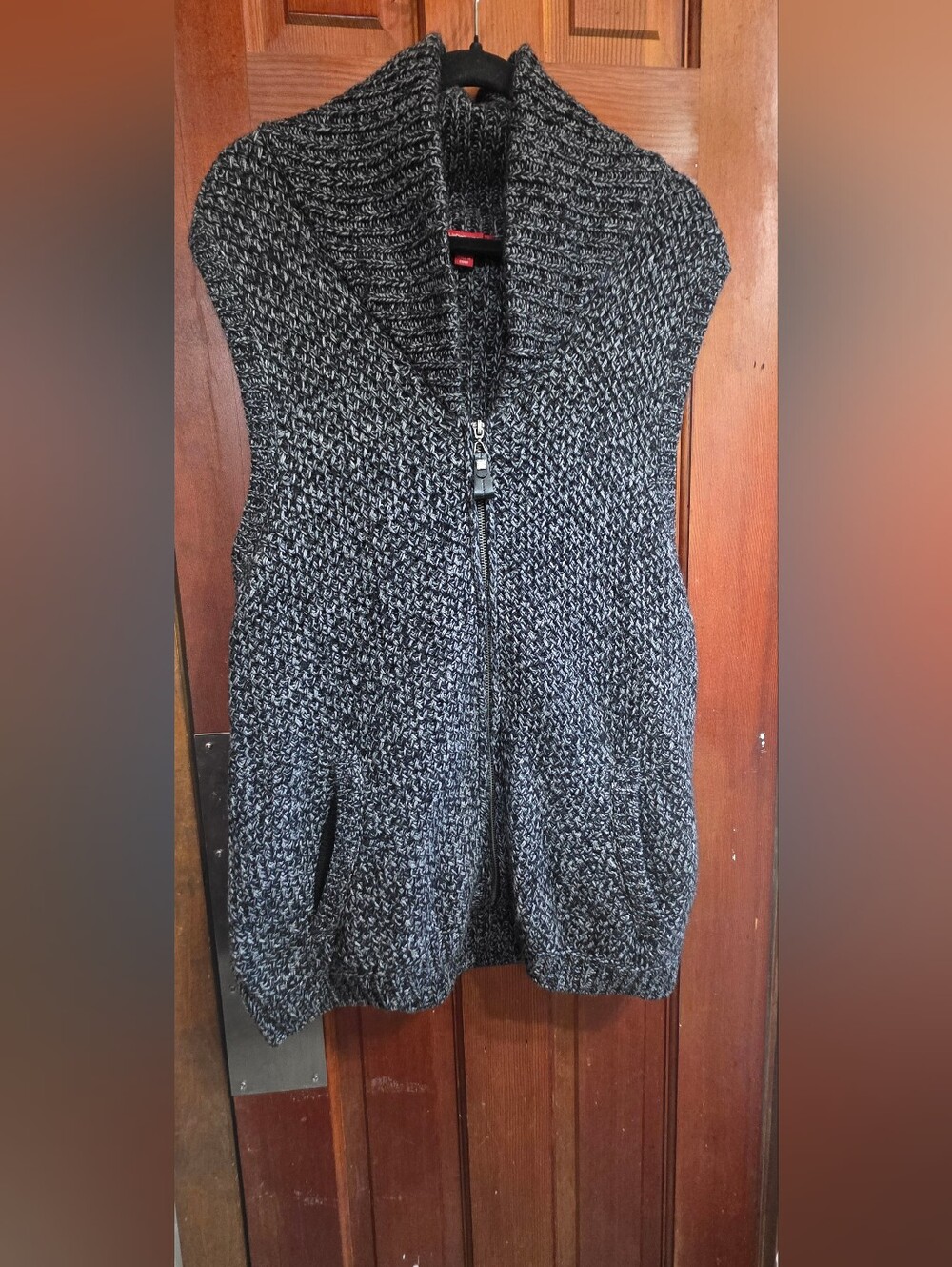 Liz Claiborne Black & White Marled Knit Vest